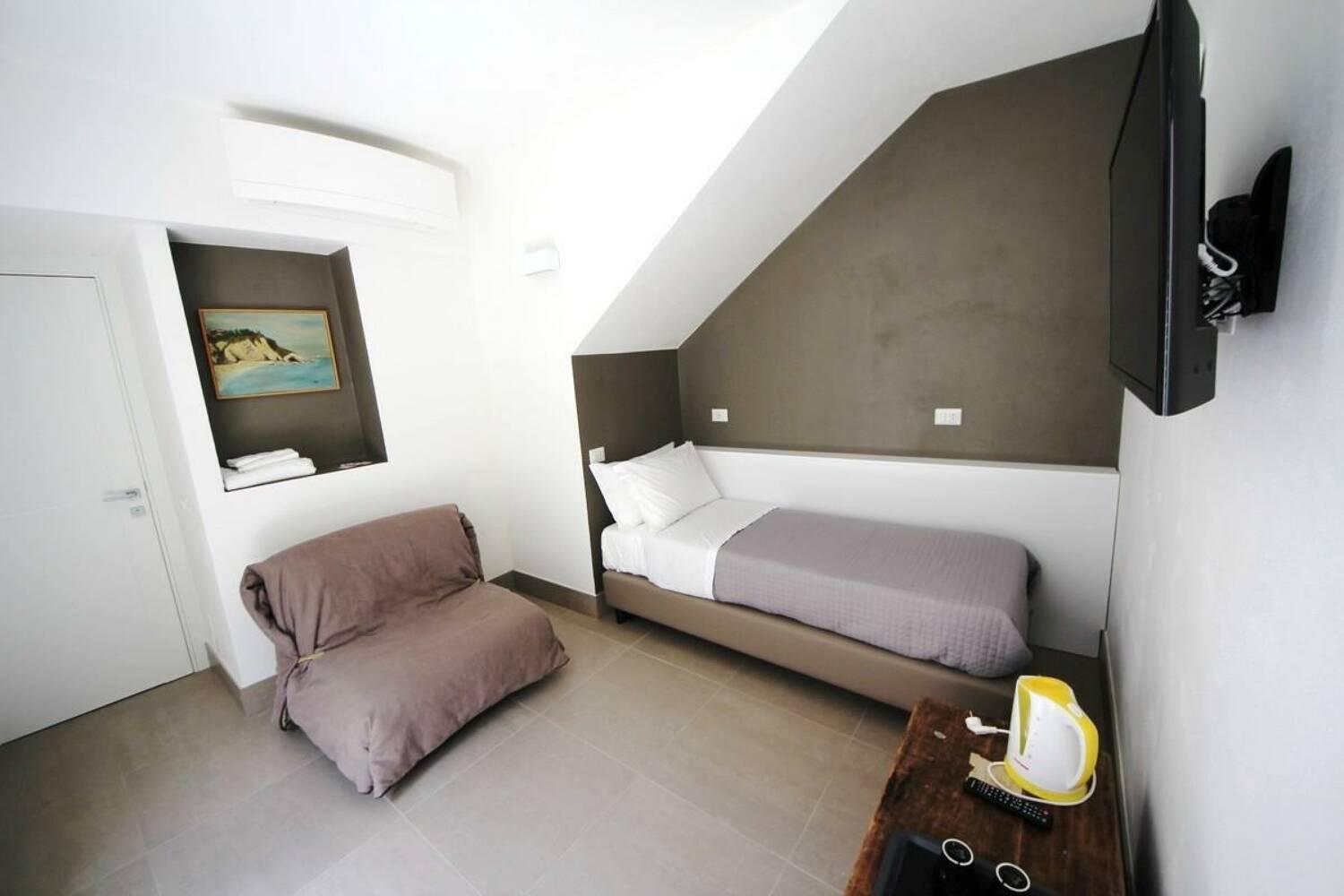 Ral 7039 Hotel Numana Buitenkant foto